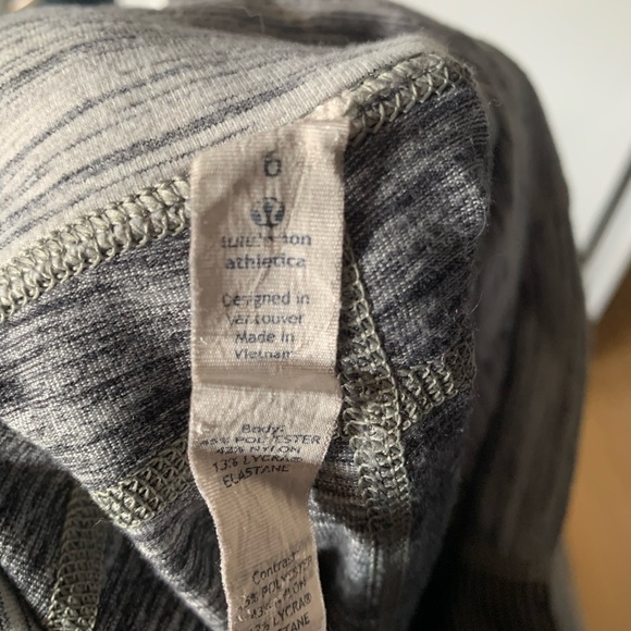 Lululemon crops - Picture 6 of 6